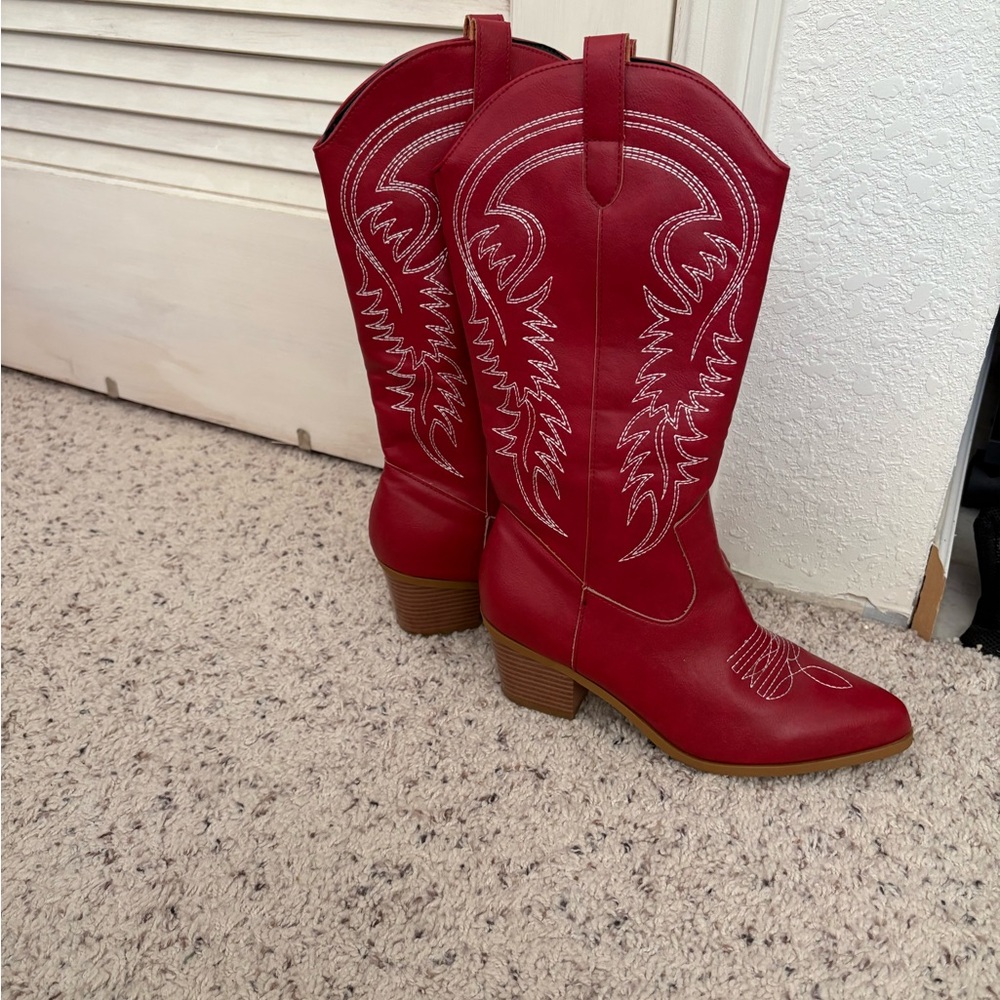 Red Western Cowboy Boots - Picture 2 of 5
